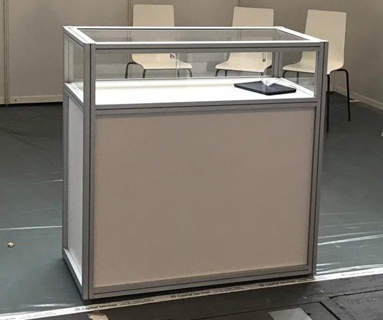 messevitrine-mieten-verleih-miete-vermietung-messe-counter-theke-abschließbar-messetheken-02 messevitrine-mieten-verleih-miete-vermietung-messe-counter-theke-abschließbar-messetheken-02