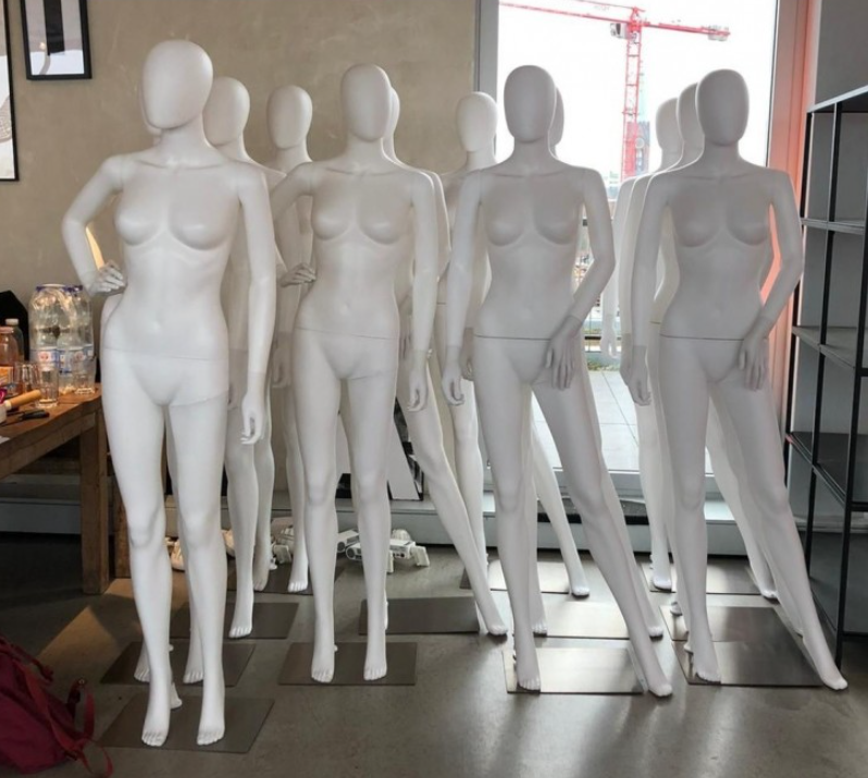 schaufensterpuppen weiblich weiss günstig mieten in Berlin, schaufensterpuppenverleih 04 schaufensterpuppen weiblich weiss günstig mieten in Berlin, schaufensterpuppenverleih 04