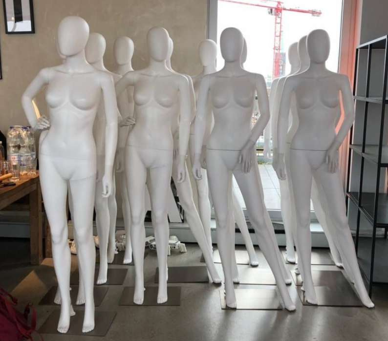 schaufensterpuppen weiss weiblich günstig mieten in Berlin, schaufensterpuppenverleih 03 schaufensterpuppen weiss weiblich günstig mieten in Berlin, schaufensterpuppenverleih 03